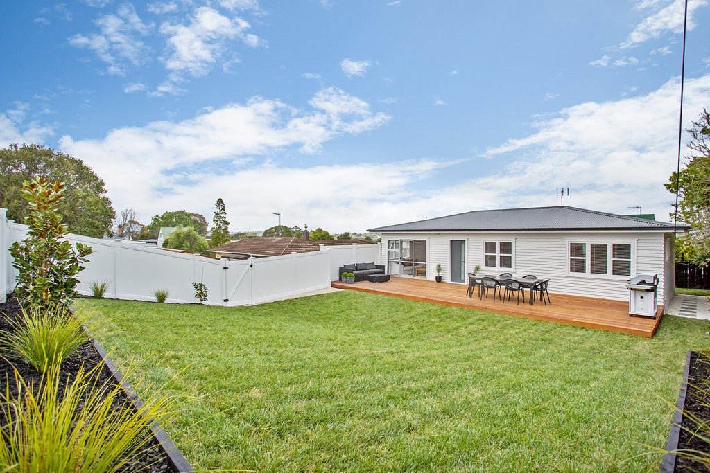 1/77 Birkdale Road, Birkdale, Auckland - Carousel 1