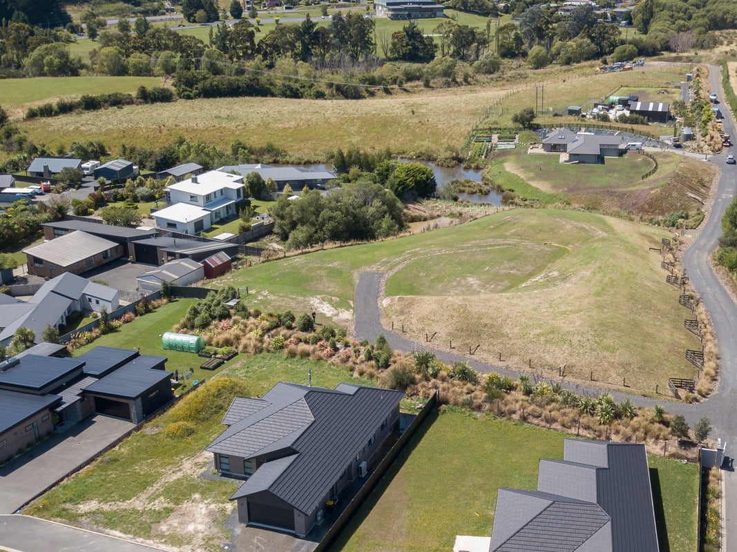 45 Awa Toru Drive, Fairfield, Dunedin - Carousel 1