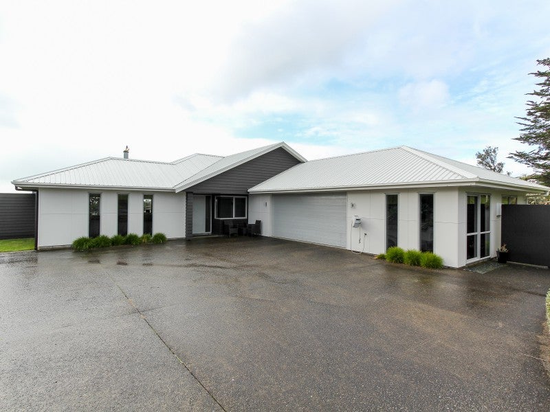 173 Sealy Road, Omata, New Plymouth - Carousel 1