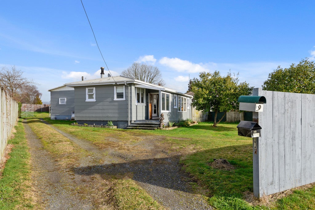 9 Caledonia Road, Ngongotaha, Rotorua - Carousel 1