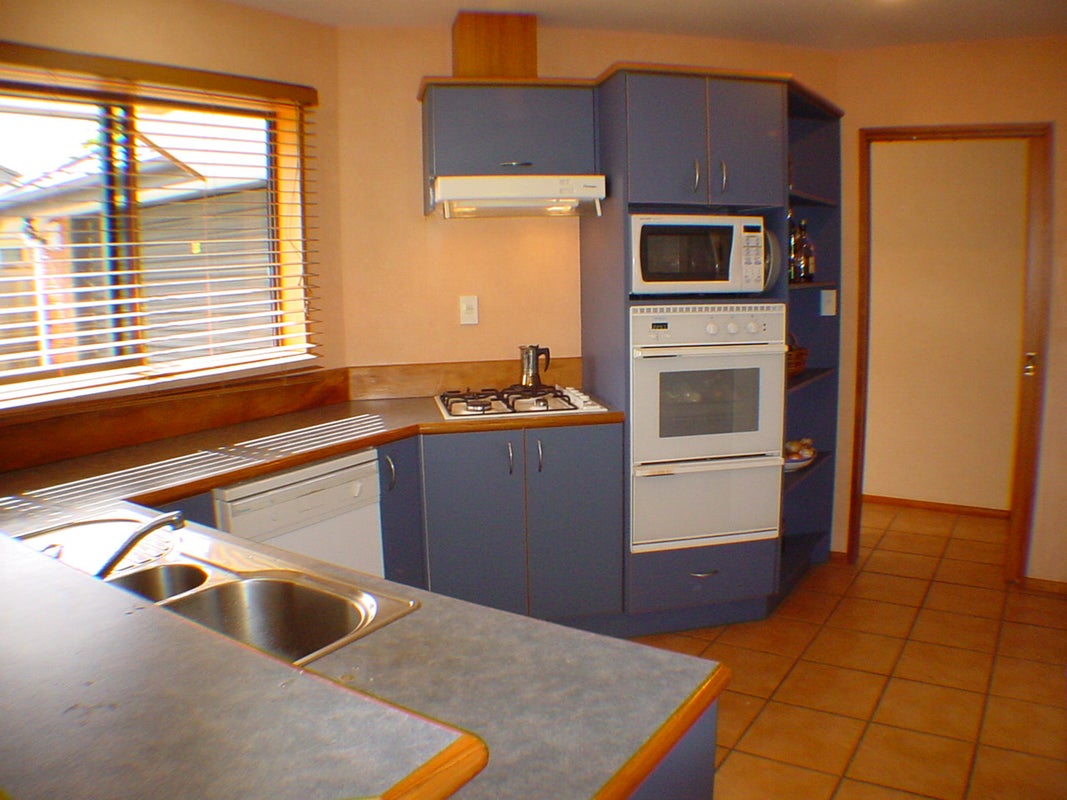 5 Croftfield Place, Westmorland, Christchurch - Carousel 2