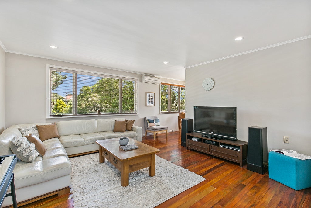 81 Asquith Avenue, Mount Albert, Auckland - Carousel 2