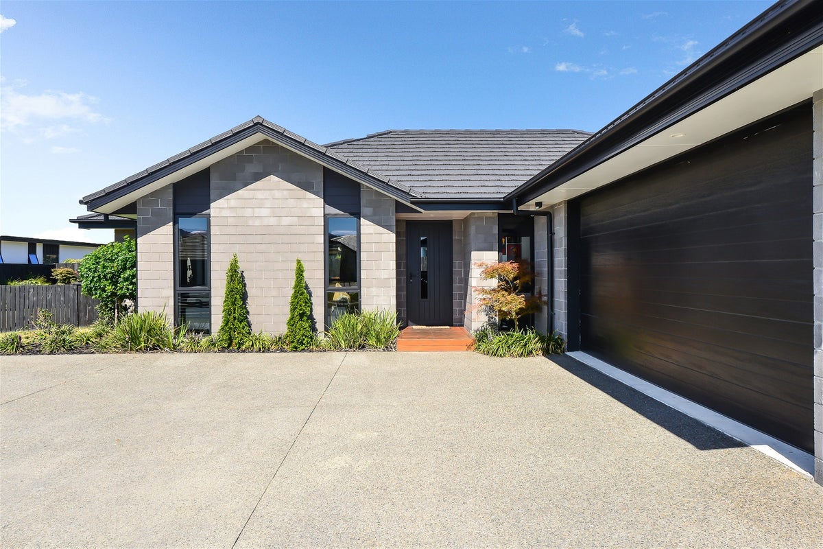 22 Matawhero Place, Hamilton - Carousel 2
