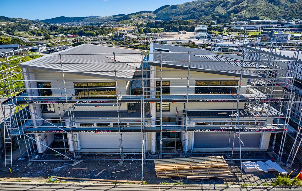 16A Omaka Place, Aotea, Porirua - Carousel 1