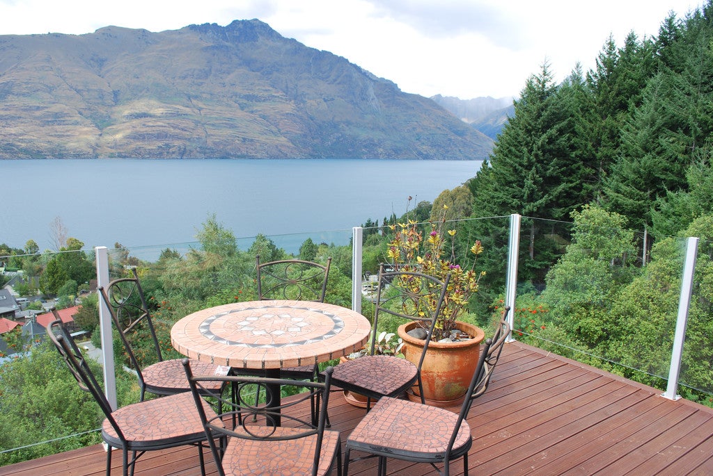 2/70 Dart Place, Fernhill, Queenstown - Carousel 16