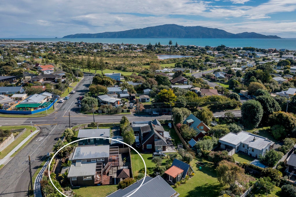 1 Kawau Grove, Waikanae Beach, Waikanae - Carousel 20