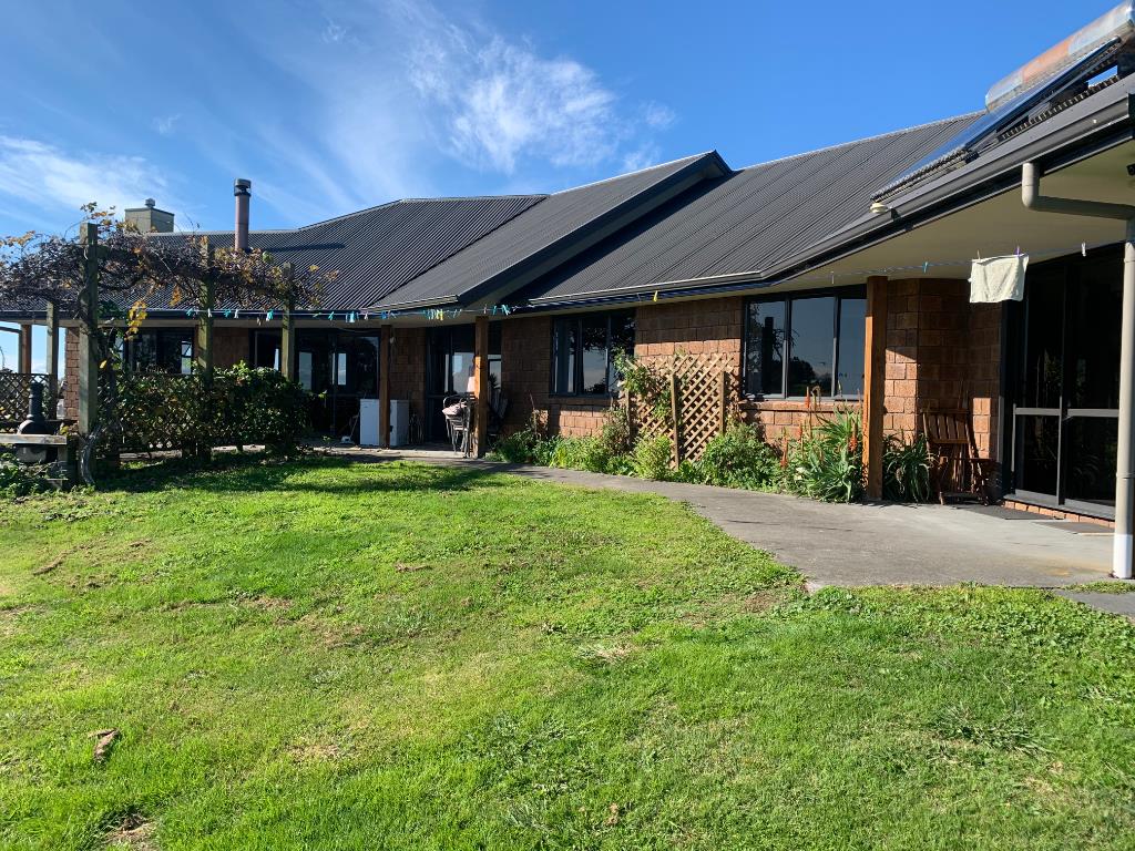 19 Jon Roe Drive, Whatawhata, Hamilton - Carousel 1