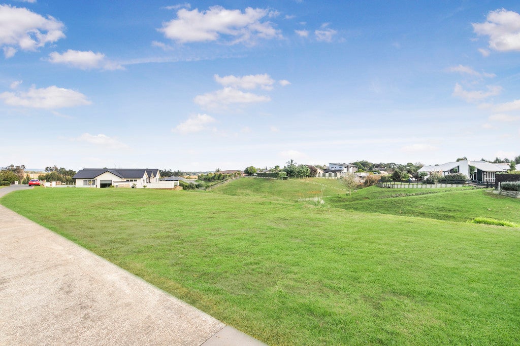 15 Kendallvale Drive, Waiuku, Waiuku - Carousel 3