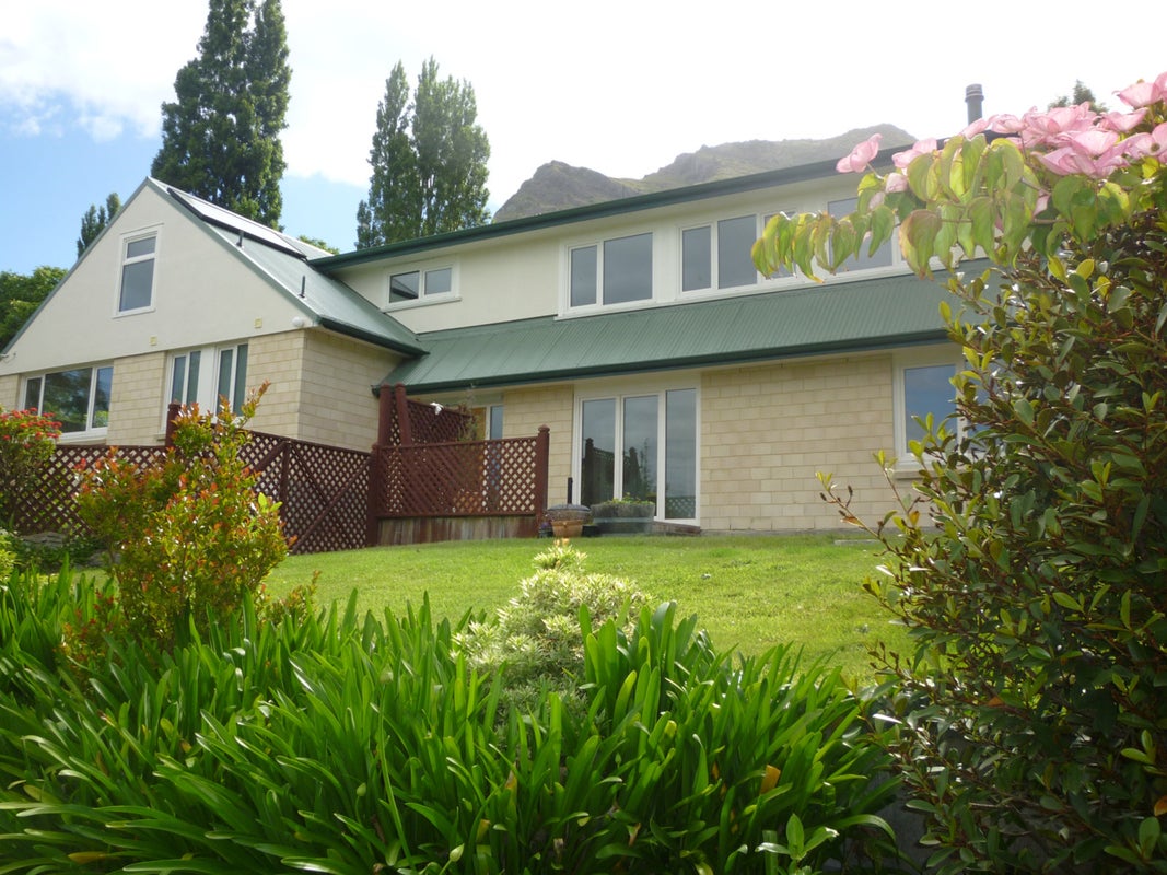 22 Zephyr Terrace, Governors Bay, Lyttelton - Carousel 1