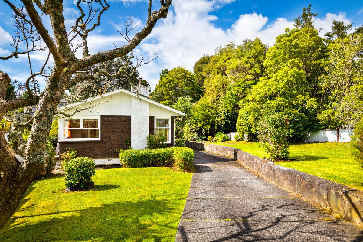 73 Hilling Street, Titirangi, Auckland - Carousel 2