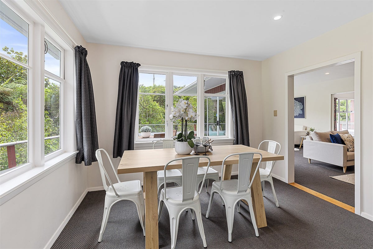 11 Cecil Road, Tawa, Wellington - Carousel 25