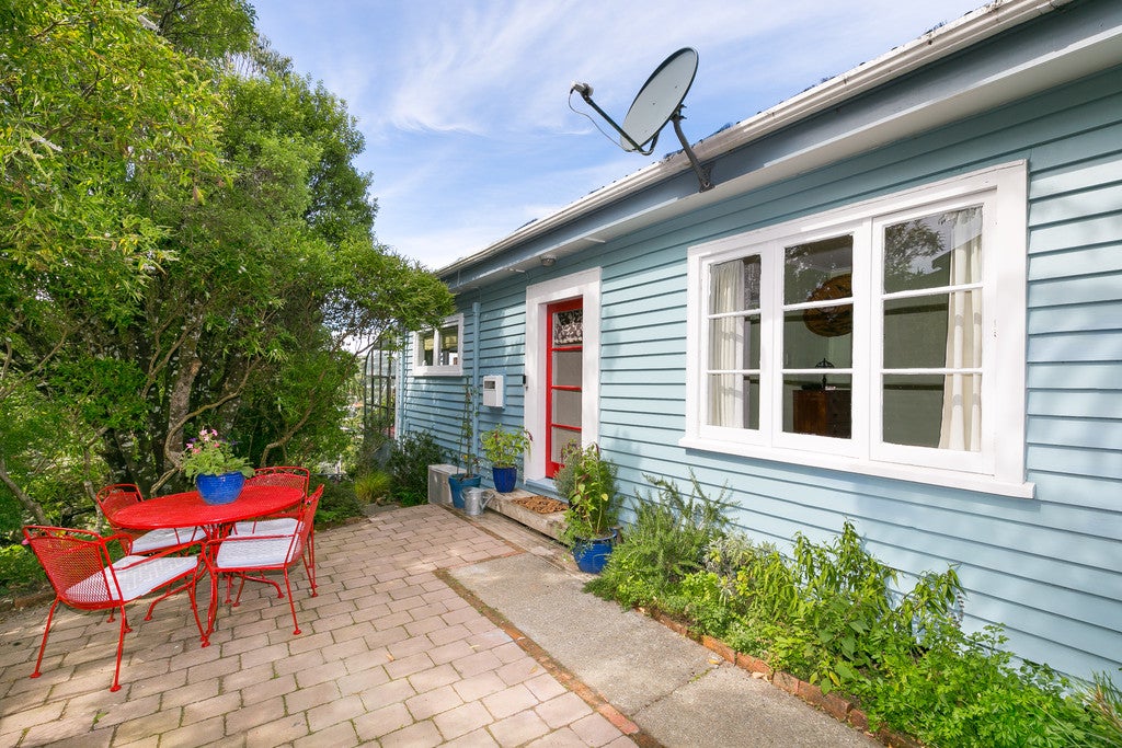 79 Makara Road, Karori, Wellington - Carousel 1