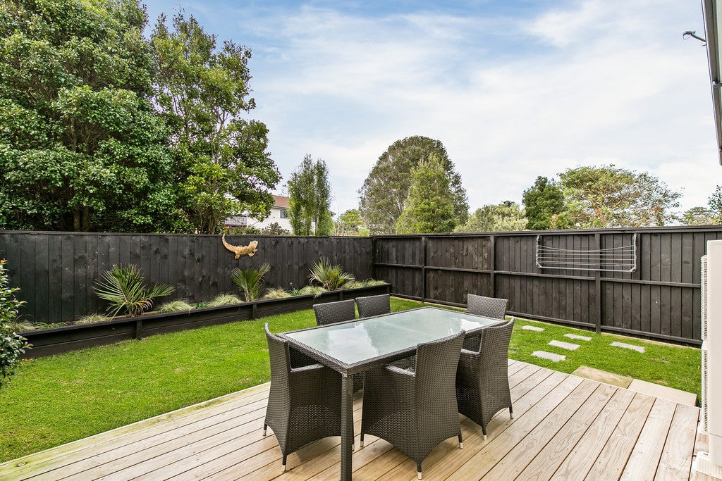 276 Jack Lachlan Drive, Beachlands, Auckland - Carousel 2