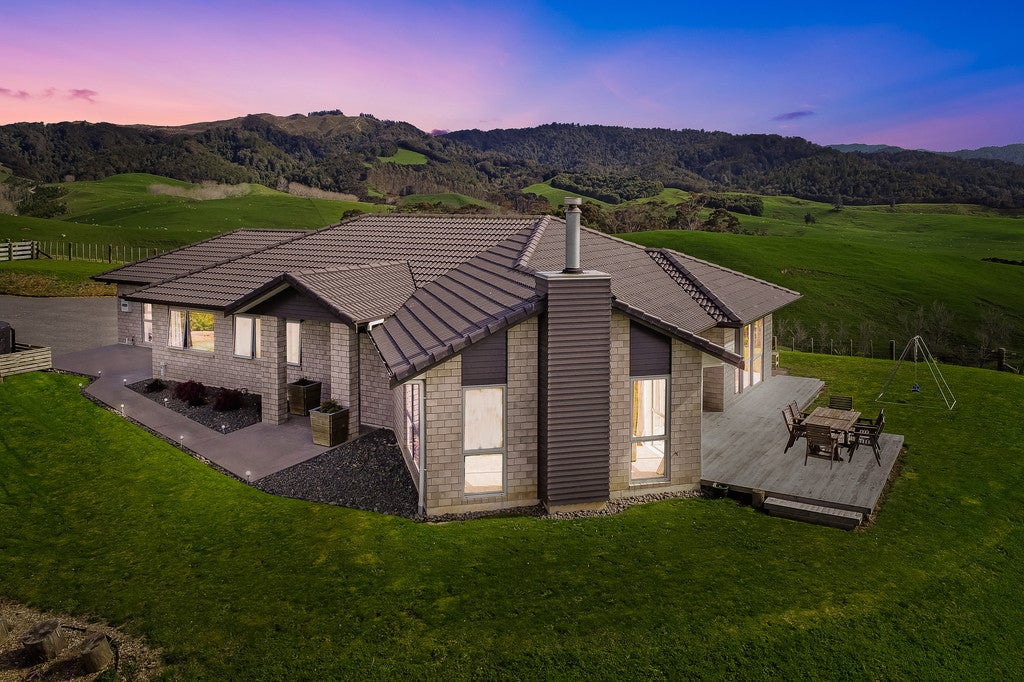 428 Kaiaua Road, Pokeno - Carousel 2