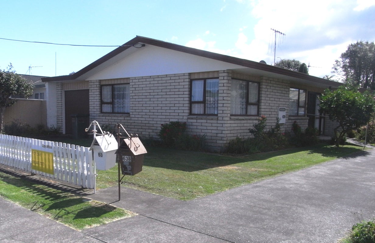 63 Nixon Street, Whanganui East, Whanganui - Carousel 1
