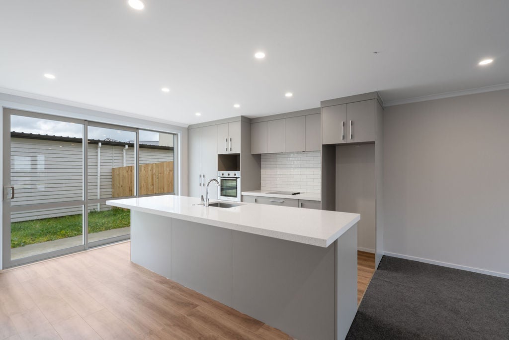 34 Kauri Heart Avenue, Takanini, Auckland - Carousel 2