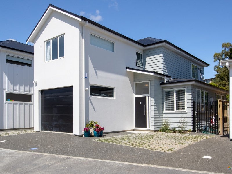 6 Glide LANE, WHITBY, PORIRUA - Carousel 1