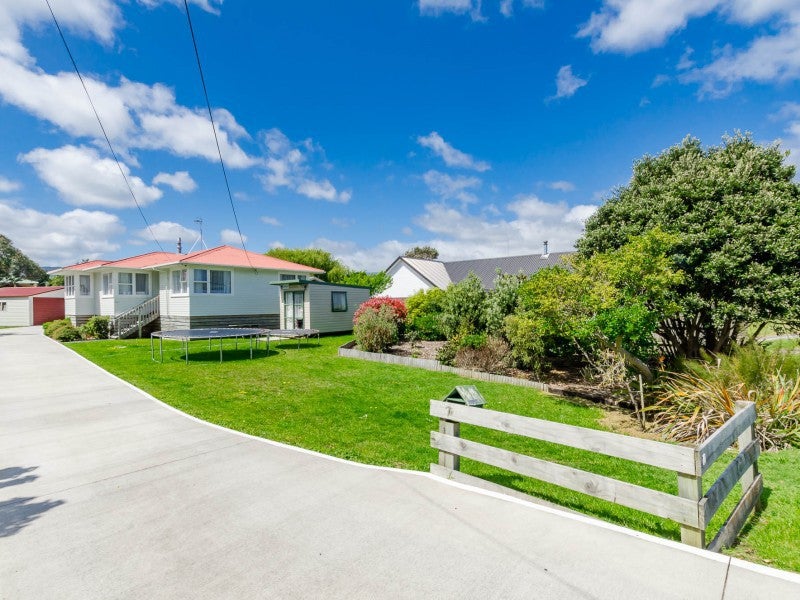 7 Otaihanga Road, Otaihanga, Paraparaumu - Carousel 2