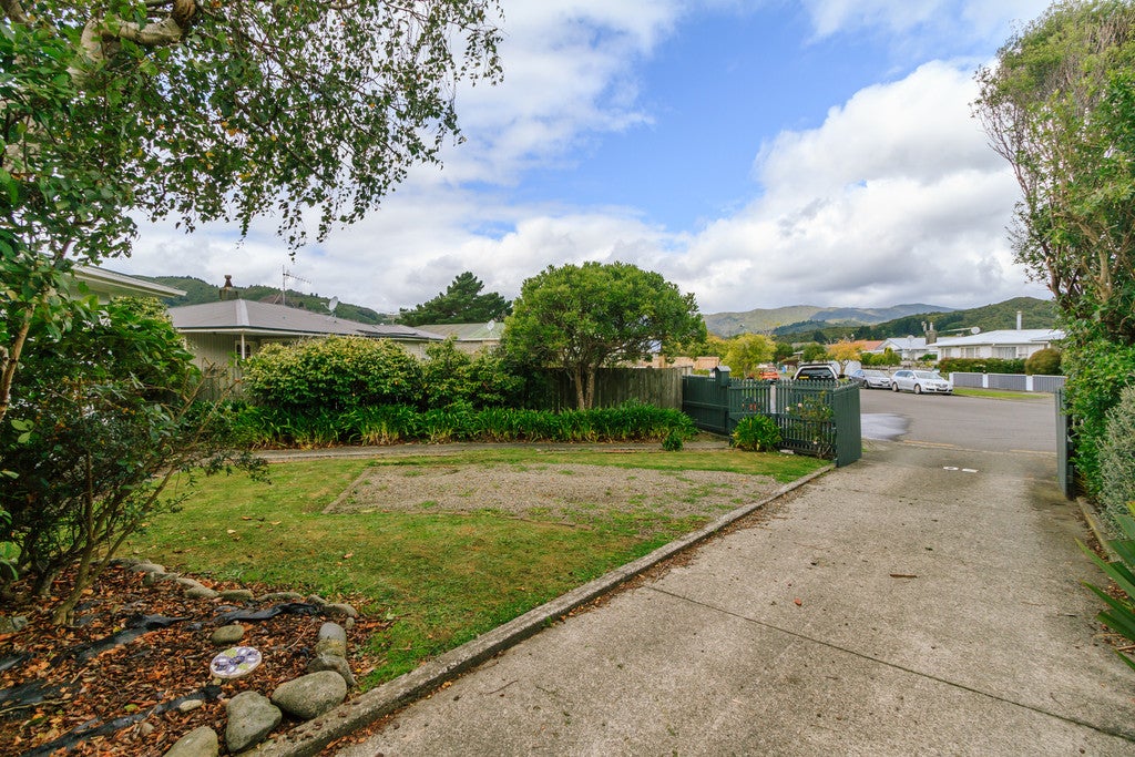 30 Wetherby Grove, Wainuiomata, Lower Hutt - Carousel 20