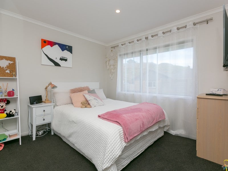 16D Fernbrook Drive, Hurworth, New Plymouth - Carousel 26