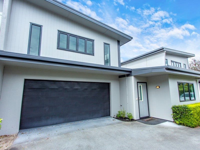 11 Larch Street, Victoria, Rotorua - Carousel 1