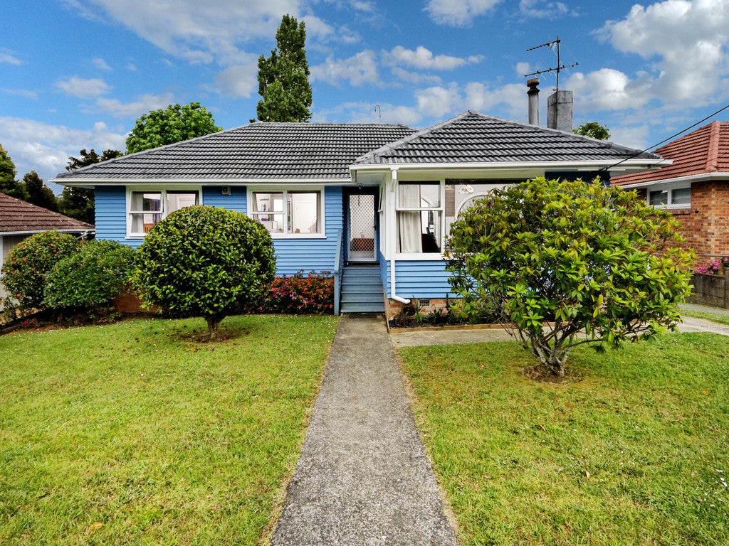 97 Godley Road, Green Bay, Auckland - Carousel 19