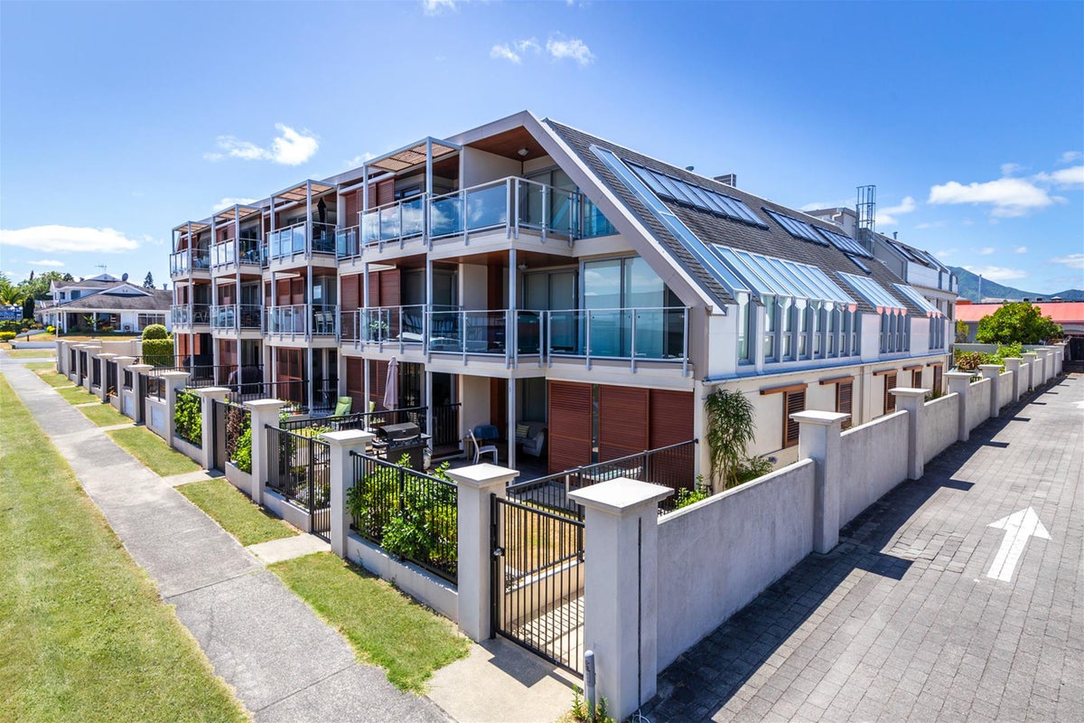 101 Roberts Street, Taupo, Taupo - Carousel 12