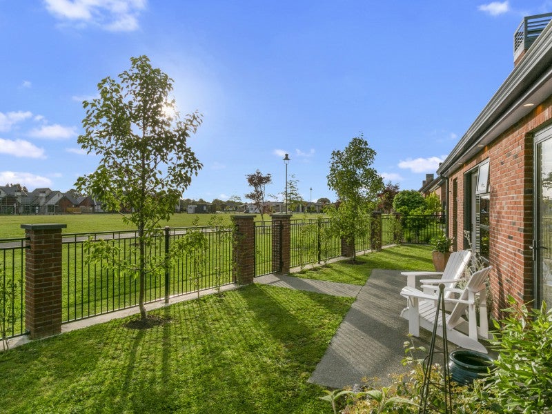 23 West Thompson Street, Leamington, Cambridge - Carousel 2