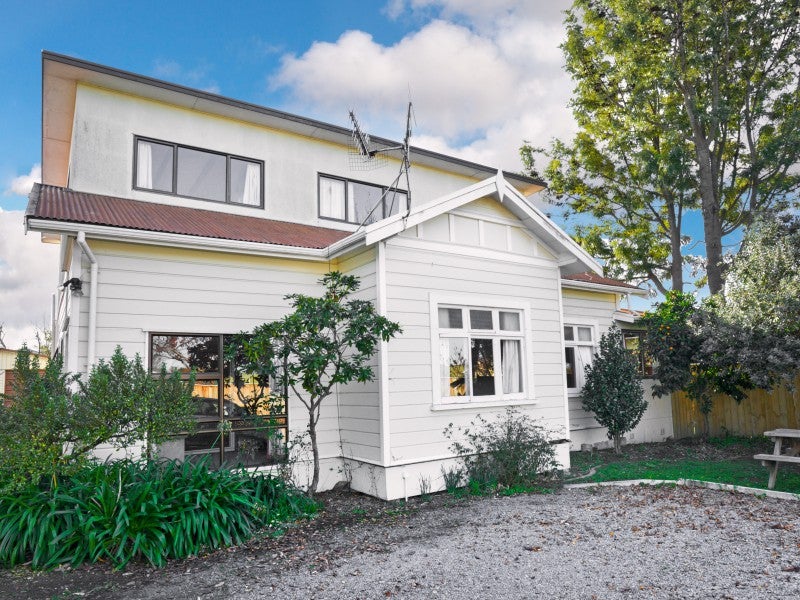 504 Grays Road, Saint Leonards, Hastings - Carousel 2