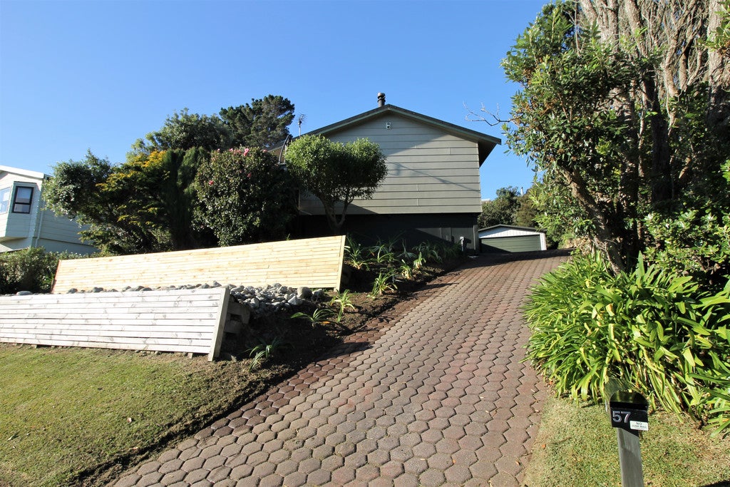 57 Mercury Way, Whitby, Porirua - Carousel 2