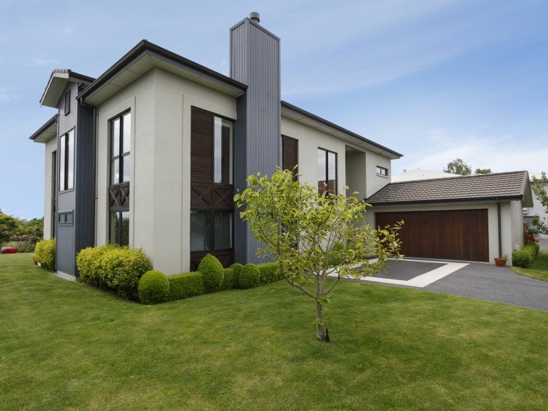 24 Chateau Crescent, Rangatira Park, Taupo - Carousel 2
