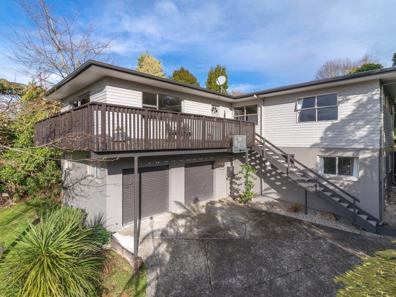20 Solly Place, Springfield, Rotorua - Carousel 1