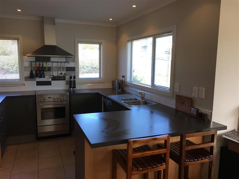 1 Catlins Glen, Aotea, Porirua - Carousel 2