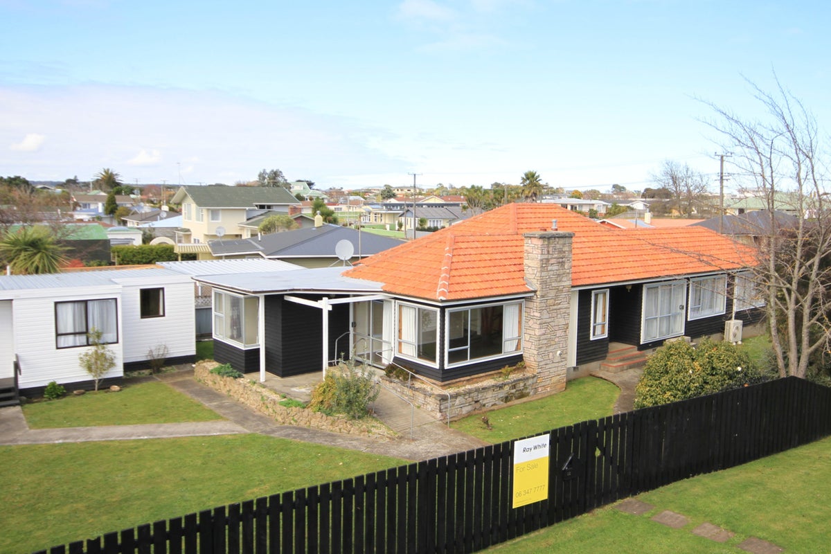 11 Oxford Road, Springvale, Whanganui - Carousel 2