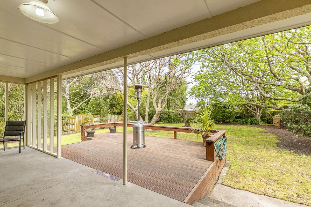 162 Aokautere Drive, Fitzherbert, Palmerston North - Carousel 4