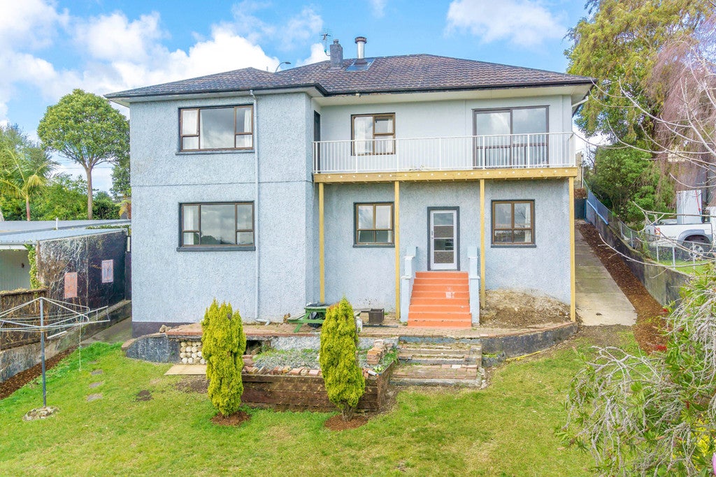72 Forest Lake Road, Forest Lake, Hamilton - Carousel 2