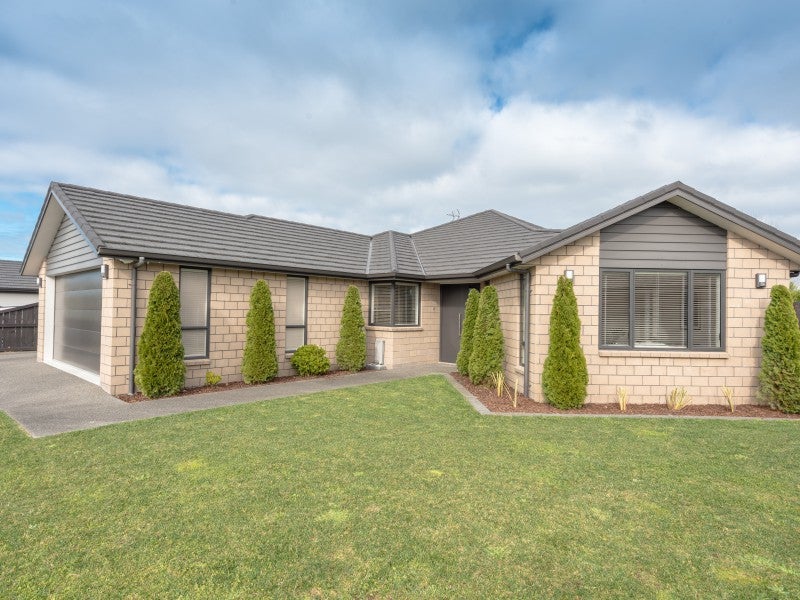 7 Amokura Crescent, Flagstaff, Hamilton - Carousel 25