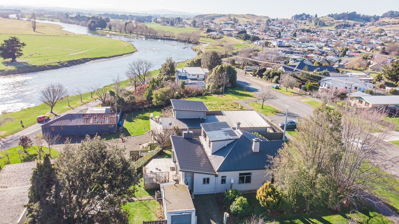 30 Huron Street, East Gore, Gore - Carousel 2