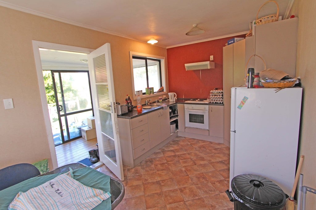 17 Hyde Street, Manurewa East, Auckland - Carousel 2