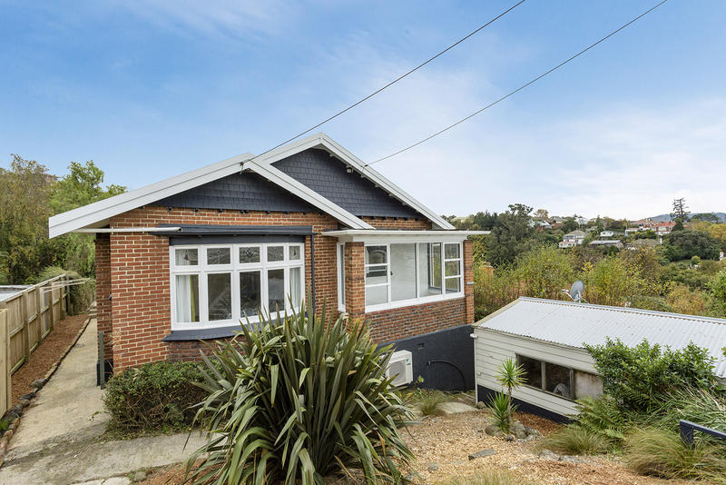 125 Maryhill Terrace, The Glen, Dunedin - Carousel 1