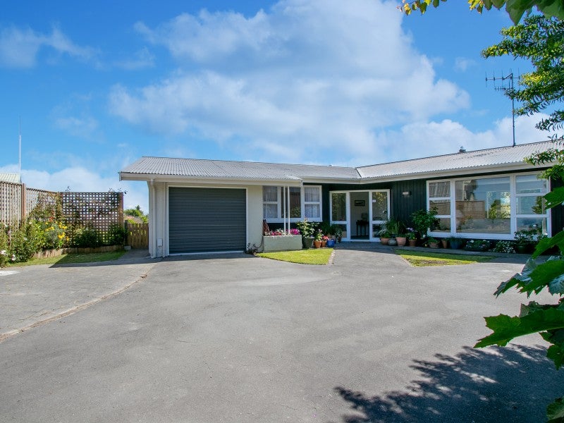 3A Colenso Avenue, Hospital Hill, Napier - Carousel 1
