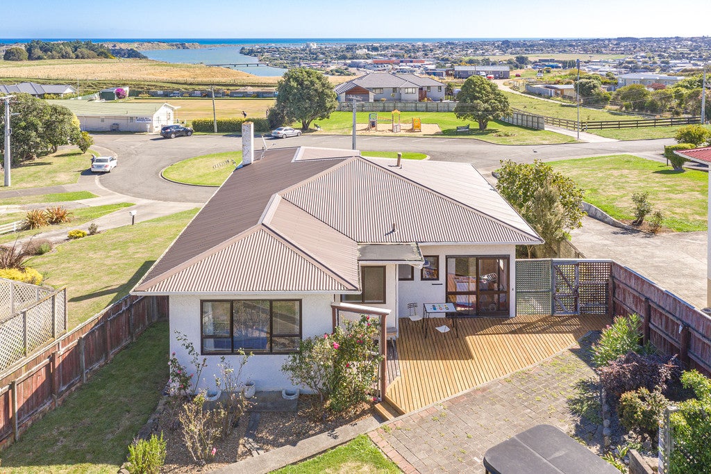 11 Windsor Terrace, Durie Hill, Whanganui - Carousel 2