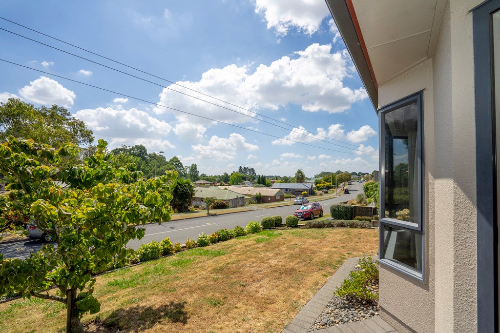 89 Dixon Road, Glenview, Hamilton - Carousel 26