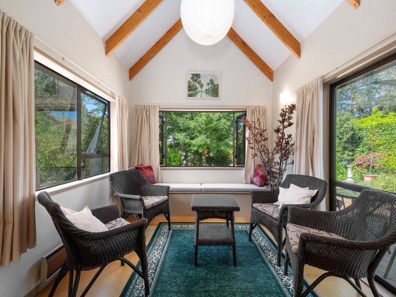 11 Susan Lane, Kinloch, Taupo - Carousel 1