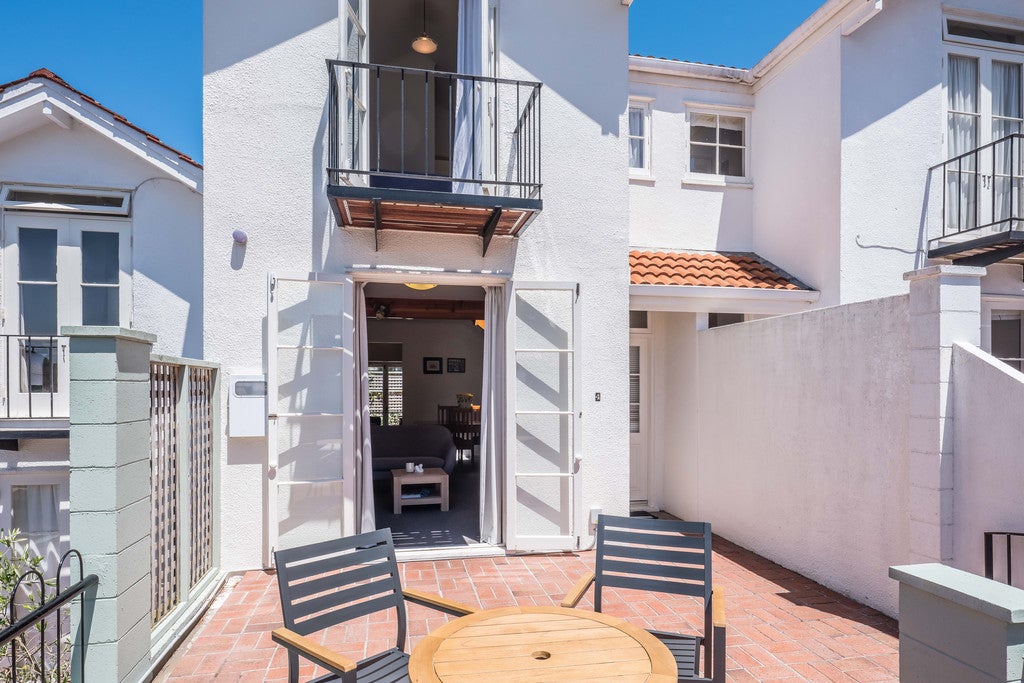 4 Kilmister Avenue, Thorndon, Wellington - Carousel 1