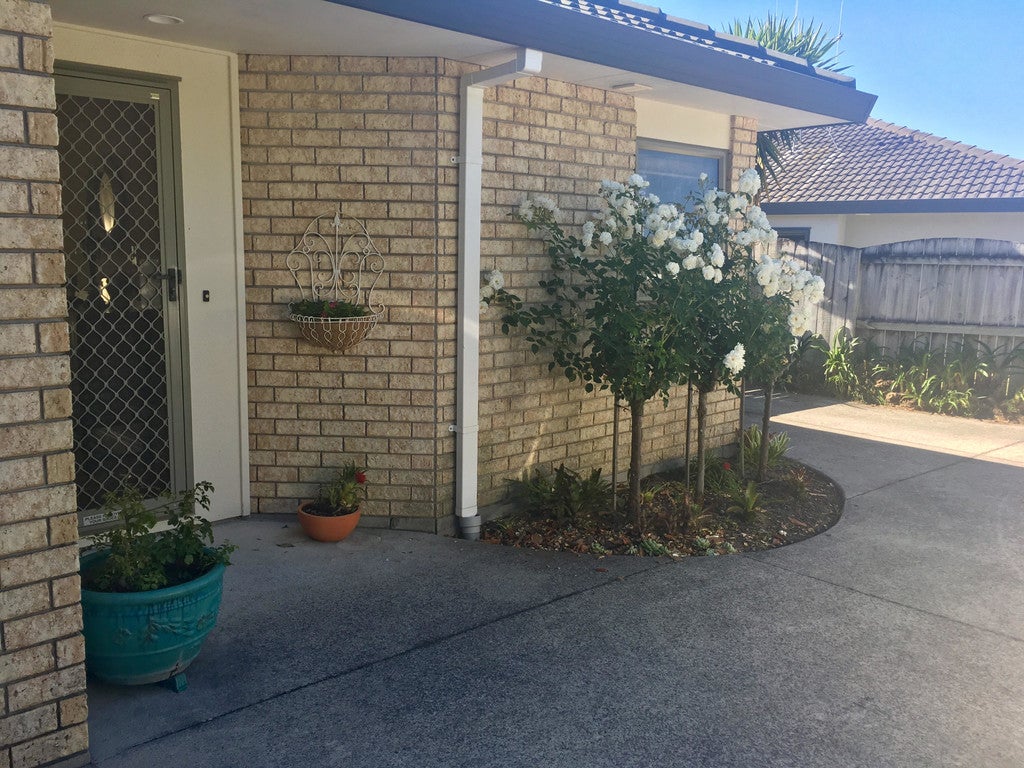 32 Katerini Grove, Papamoa Beach, Papamoa - Carousel 1