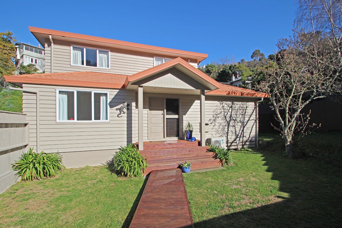 10 Lucknow Terrace, Hospital Hill, Napier - Carousel 1