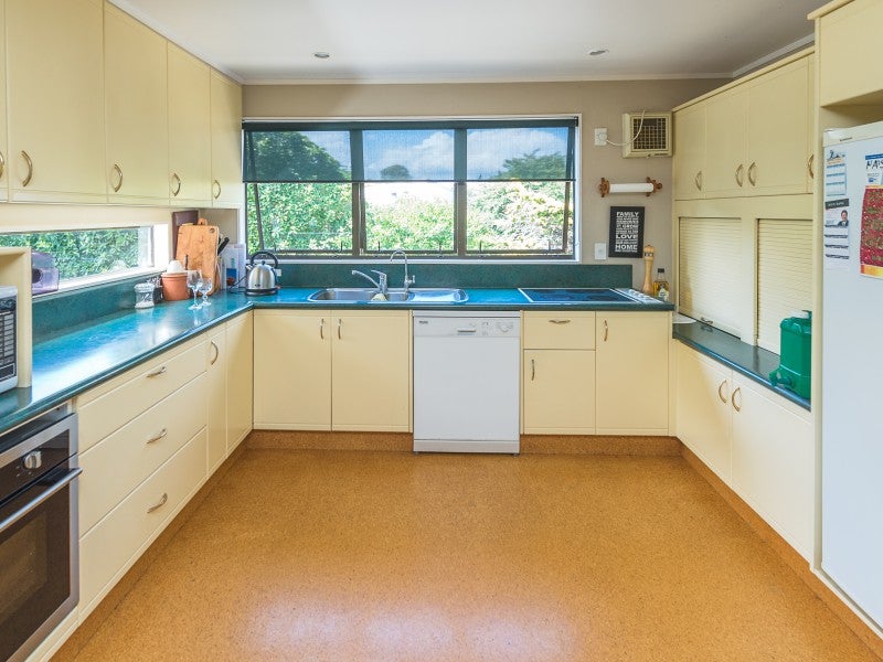 22 Taranaki Street, Saint Johns Hill, Whanganui - Carousel 2