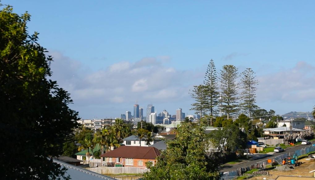 2/36 Potter Avenue, Northcote, Auckland - Carousel 2