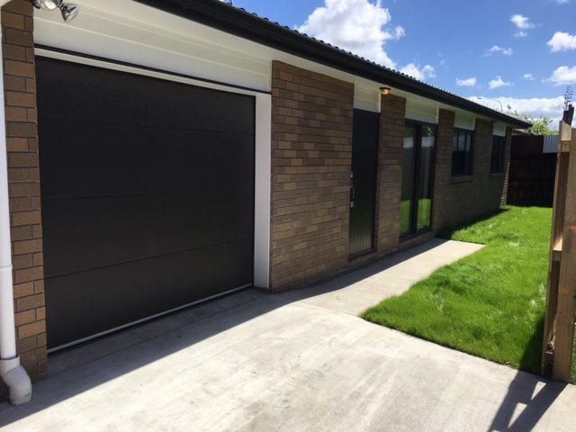 15 Dissmeyer Drive, Clover Park, Auckland - Carousel 1